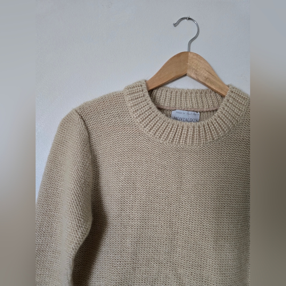 Vintage Montaldo's Wool Blend Beige Womens Knit Sweater Small Made In Italy - Picture 6 of 8